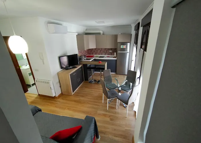 Casa / Azahar רונדה